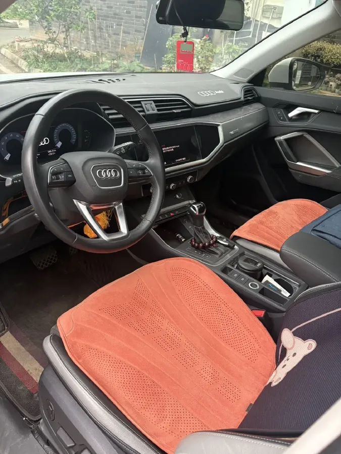 2023 Audi Q3 1.5T 160HP L4 7DCT,autocango,china used car exporter,china ev exporter,chinese used car exporter,chinese used ev exporter