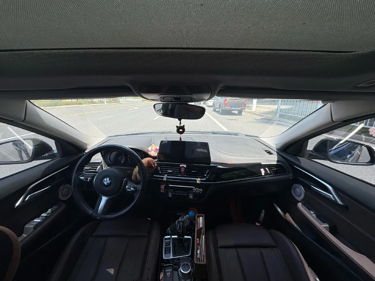 2023 BMW 1 Series 2.0T 178HP L4 7DCT,autocango,china used car exporter,china ev exporter,chinese used car exporter,chinese used ev exporter