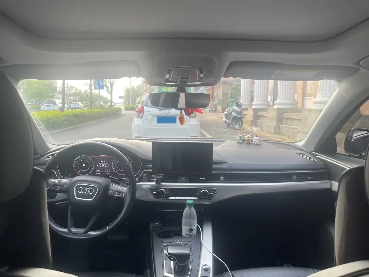 2020 Audi A4 2.0T 190HP L4 7DCT,autocango,china used car exporter,china ev exporter,chinese used car exporter,chinese used ev exporter