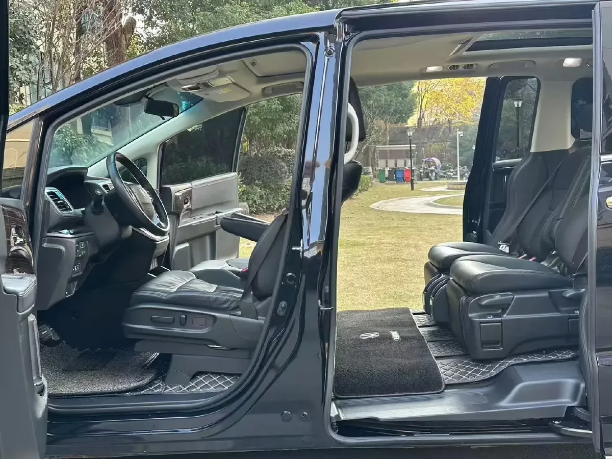 2019 Honda Odyssey 2.0L 146HP L4 E-CVT Hybrid,autocango,china used car exporter,china ev exporter,chinese used car exporter,chinese used ev exporter