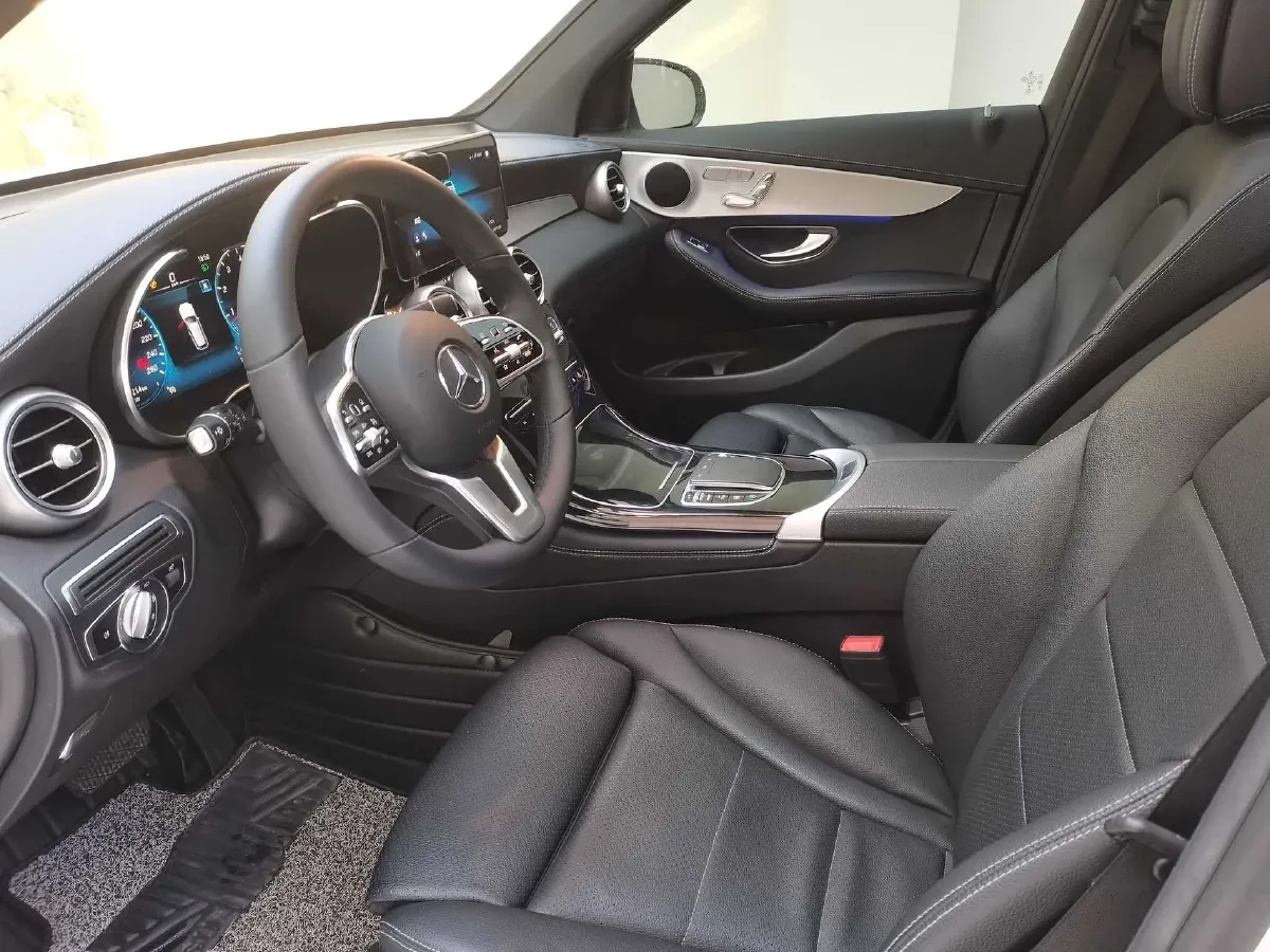 2021 Mercedes-Benz GLC Class 2.0T 197HP L4 9AT,autocango,china used car exporter,china ev exporter,chinese used car exporter,chinese used ev exporter