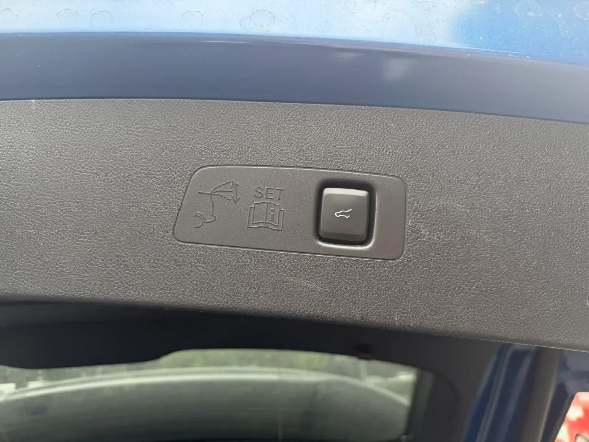 2020 Lincoln Corsair 2.0T 245HP L4 8AT,autocango,china used car exporter,china ev exporter,chinese used car exporter,chinese used ev exporter