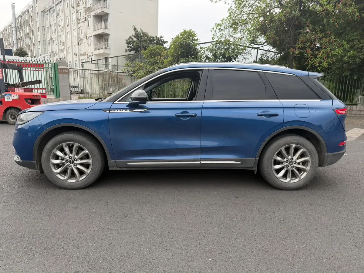 2020 Lincoln Corsair 2.0T 245HP L4 8AT,autocango,china used car exporter,china ev exporter,chinese used car exporter,chinese used ev exporter