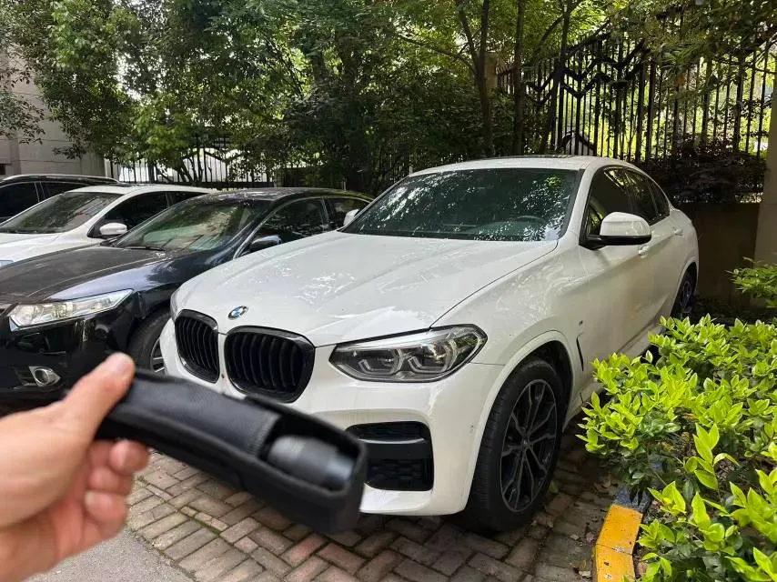 2021 BMW X4 2.0T 184HP L4 8AT,autocango,china used car exporter,china ev exporter,chinese used car exporter,chinese used ev exporter