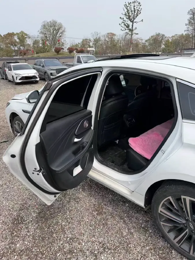 2025 Chery Arrizo 8 1.6T 197HP L4 7DCT,autocango,china used car exporter,china ev exporter,chinese used car exporter,chinese used ev exporter