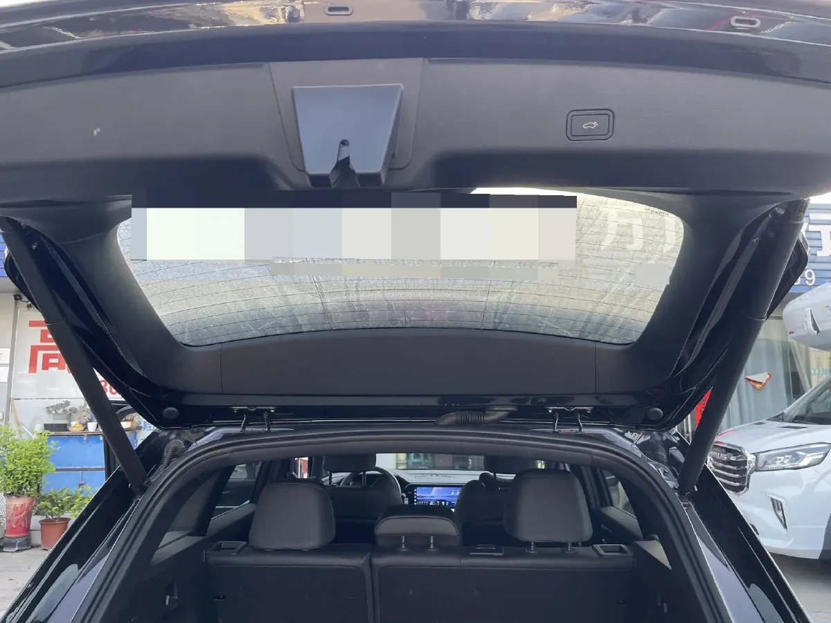 2024 Geely Monjaro 2.0T 218HP L4 7DCT,autocango,china used car exporter,china ev exporter,chinese used car exporter,chinese used ev exporter