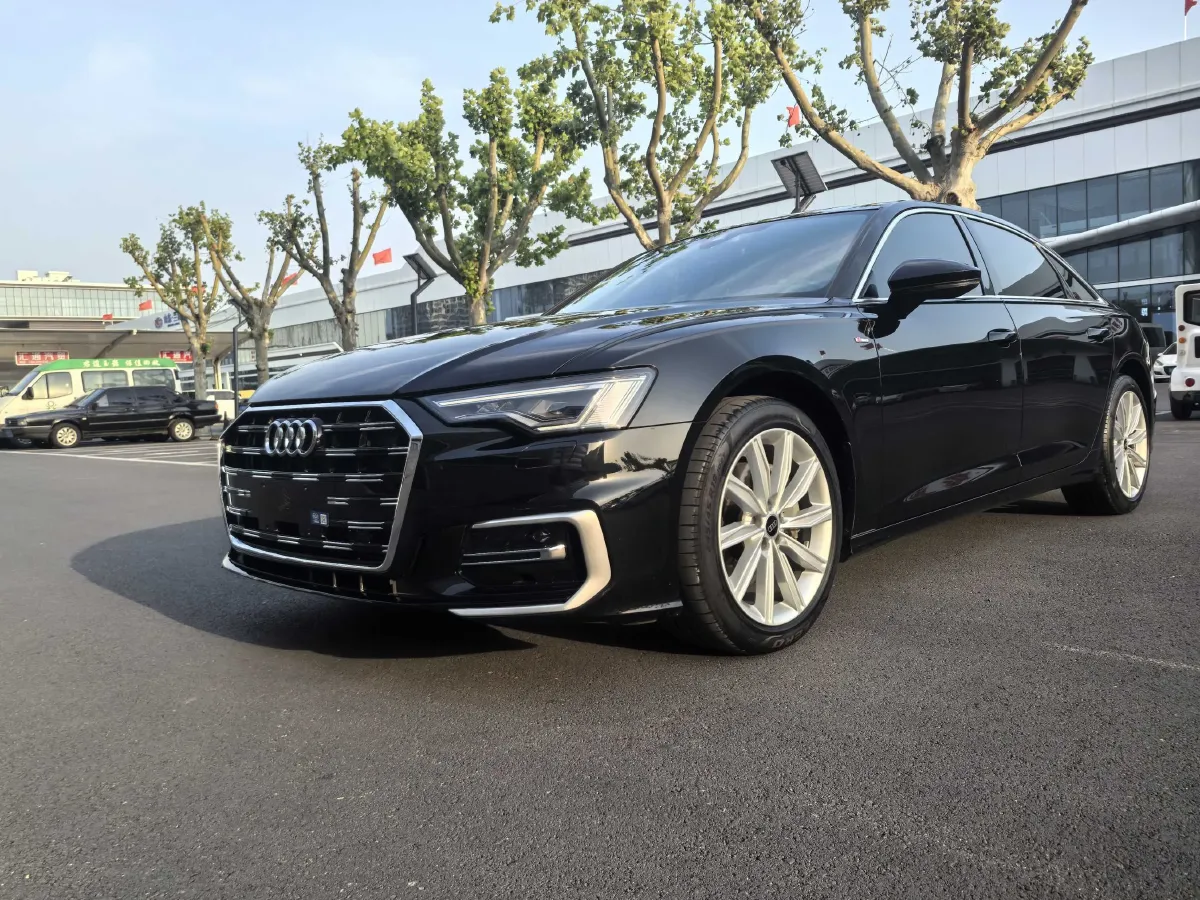 2023 Audi A6L 2.0T 245HP L4 7DCT,autocango,china used car exporter,china ev exporter,chinese used car exporter,chinese used ev exporter