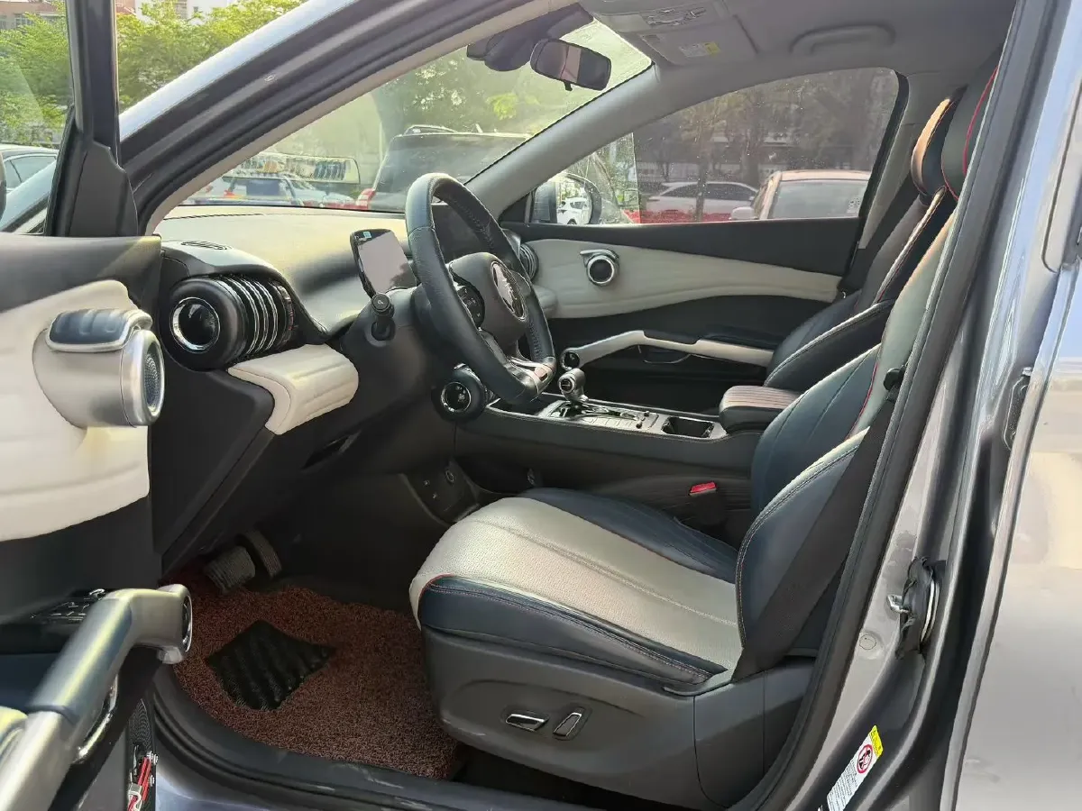 2022 Hycan Z03 BEV 64.23KWH,autocango,china used car exporter,china ev exporter,chinese used car exporter,chinese used ev exporter