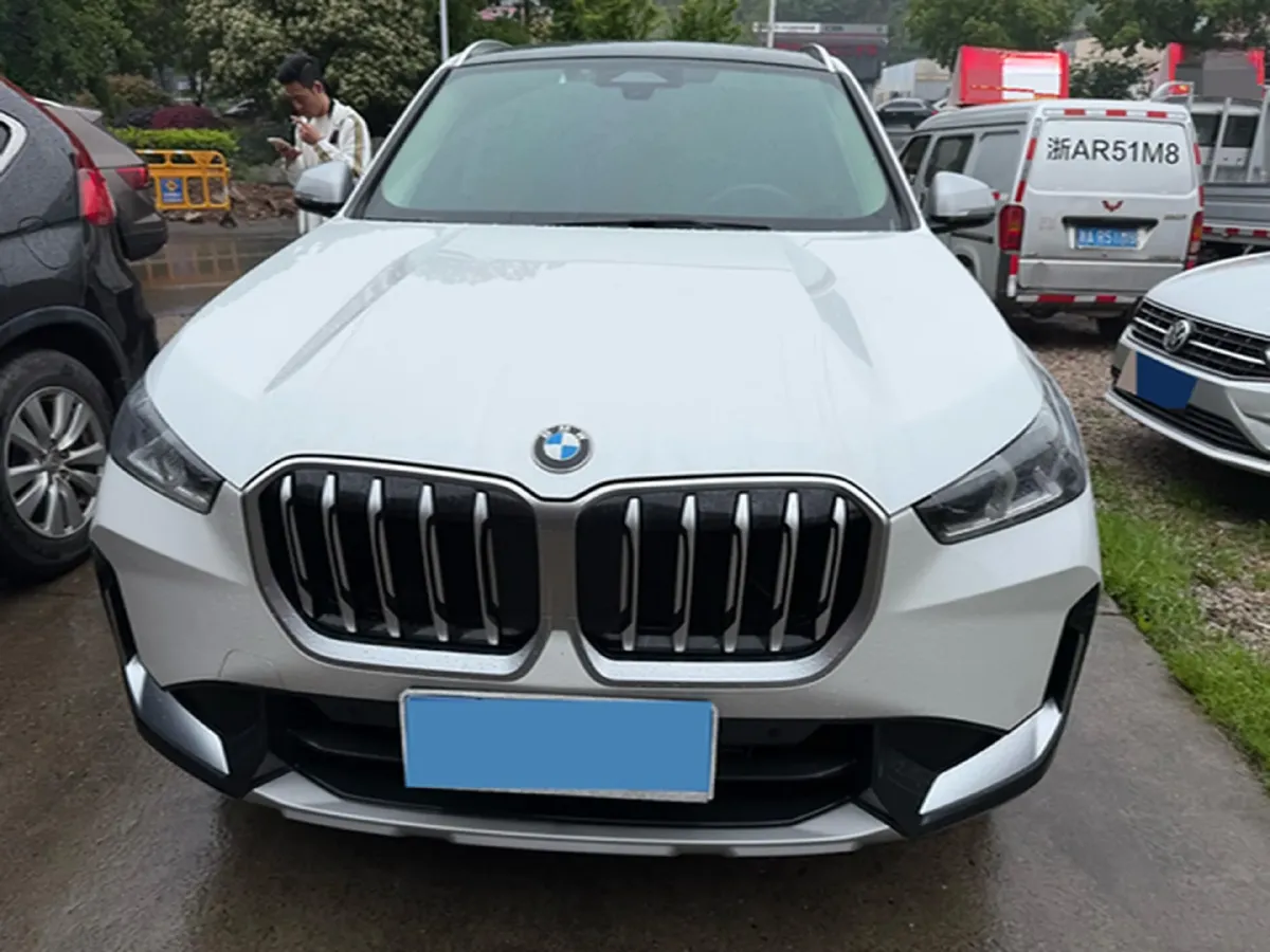 2024 BMW X1 2.0T 204HP L4 7DCT,autocango,china used car exporter,china ev exporter,chinese used car exporter,chinese used ev exporter