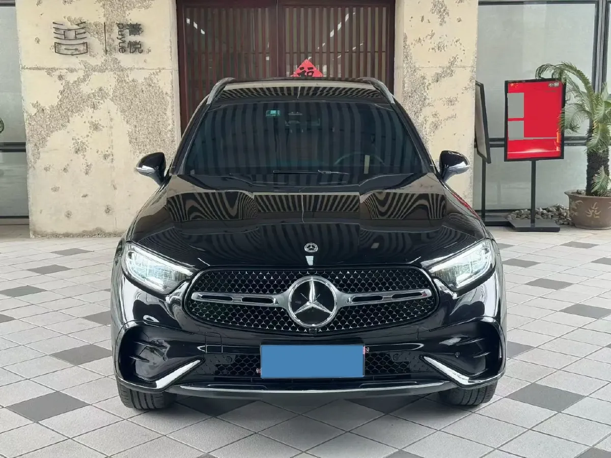 2023 Mercedes-Benz GLC Class 2.0T 204HP L4 9AT,autocango,china used car exporter,china ev exporter,chinese used car exporter,chinese used ev exporter
