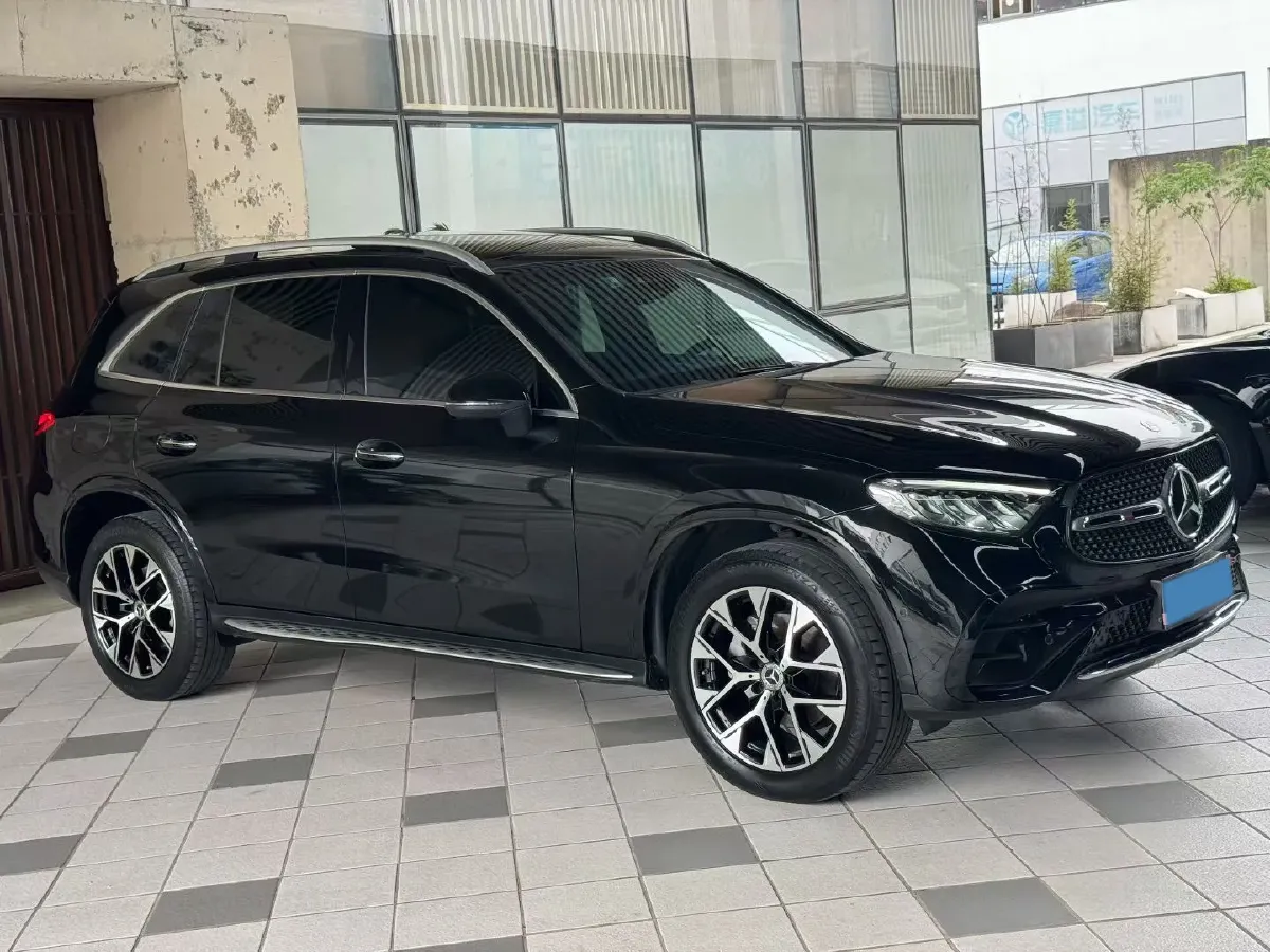 2023 Mercedes-Benz GLC Class 2.0T 204HP L4 9AT,autocango,china used car exporter,china ev exporter,chinese used car exporter,chinese used ev exporter