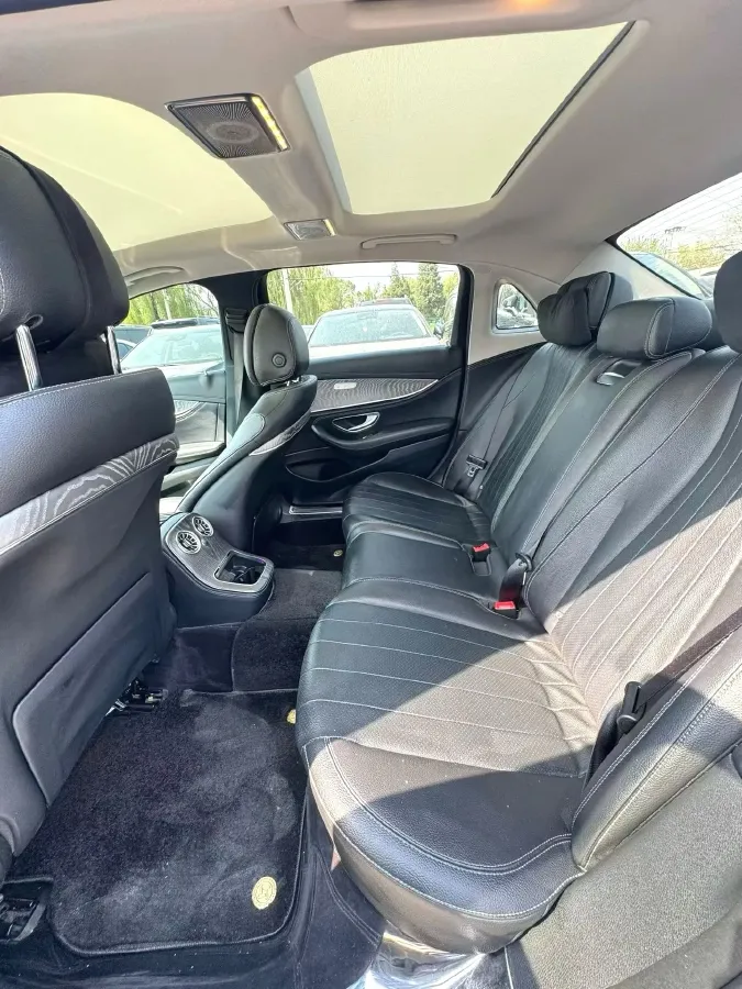 2021 Mercedes-Benz E Class 2.0T 197HP L4 9AT,autocango,china used car exporter,china ev exporter,chinese used car exporter,chinese used ev exporter