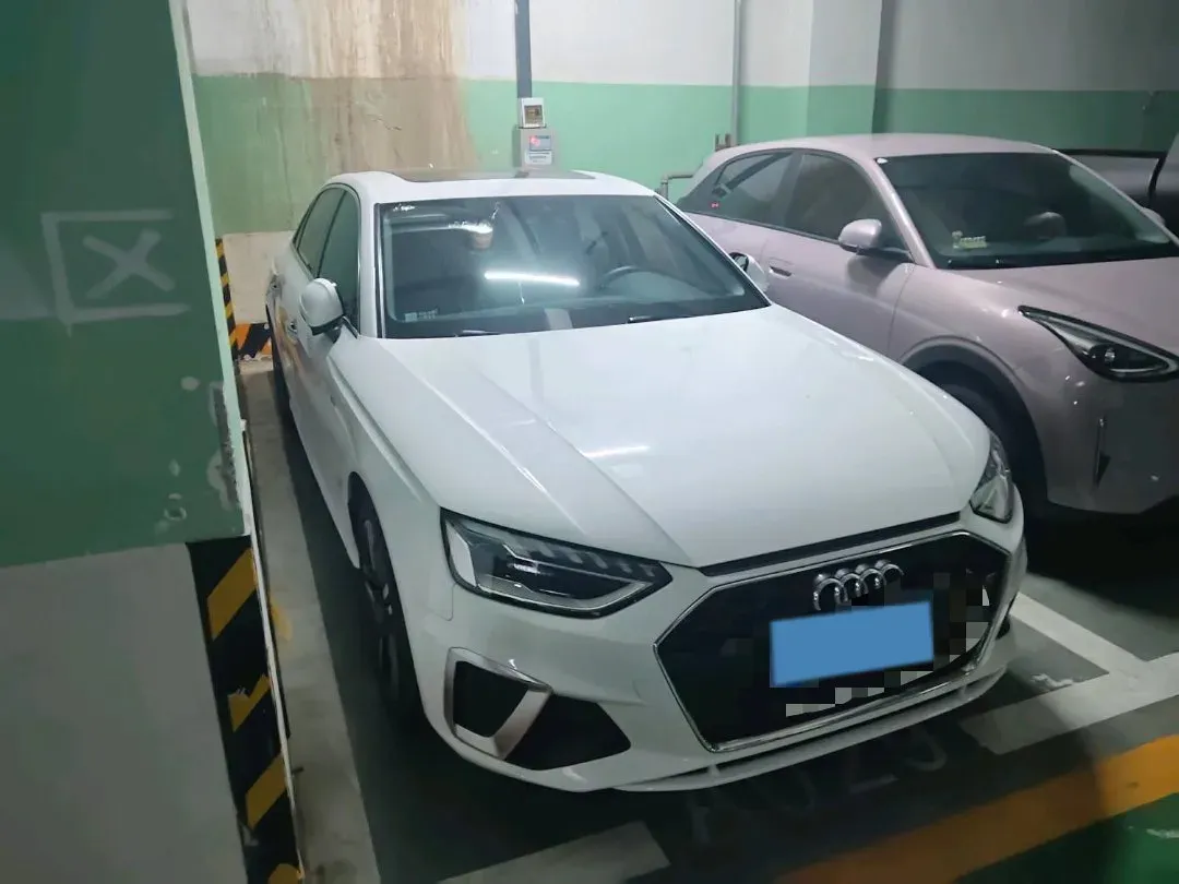 2020 Audi A4L 2.0T 190HP L4 7DCT,autocango,china used car exporter,china ev exporter,chinese used car exporter,chinese used ev exporter