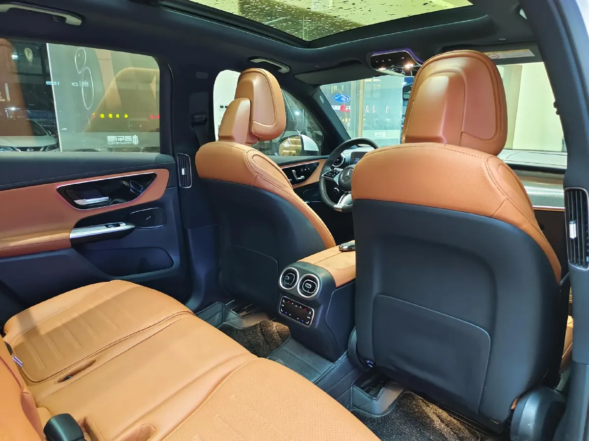 2023 Mercedes-Benz GLC Class 2.0T 204HP L4 9AT,autocango,china used car exporter,china ev exporter,chinese used car exporter,chinese used ev exporter