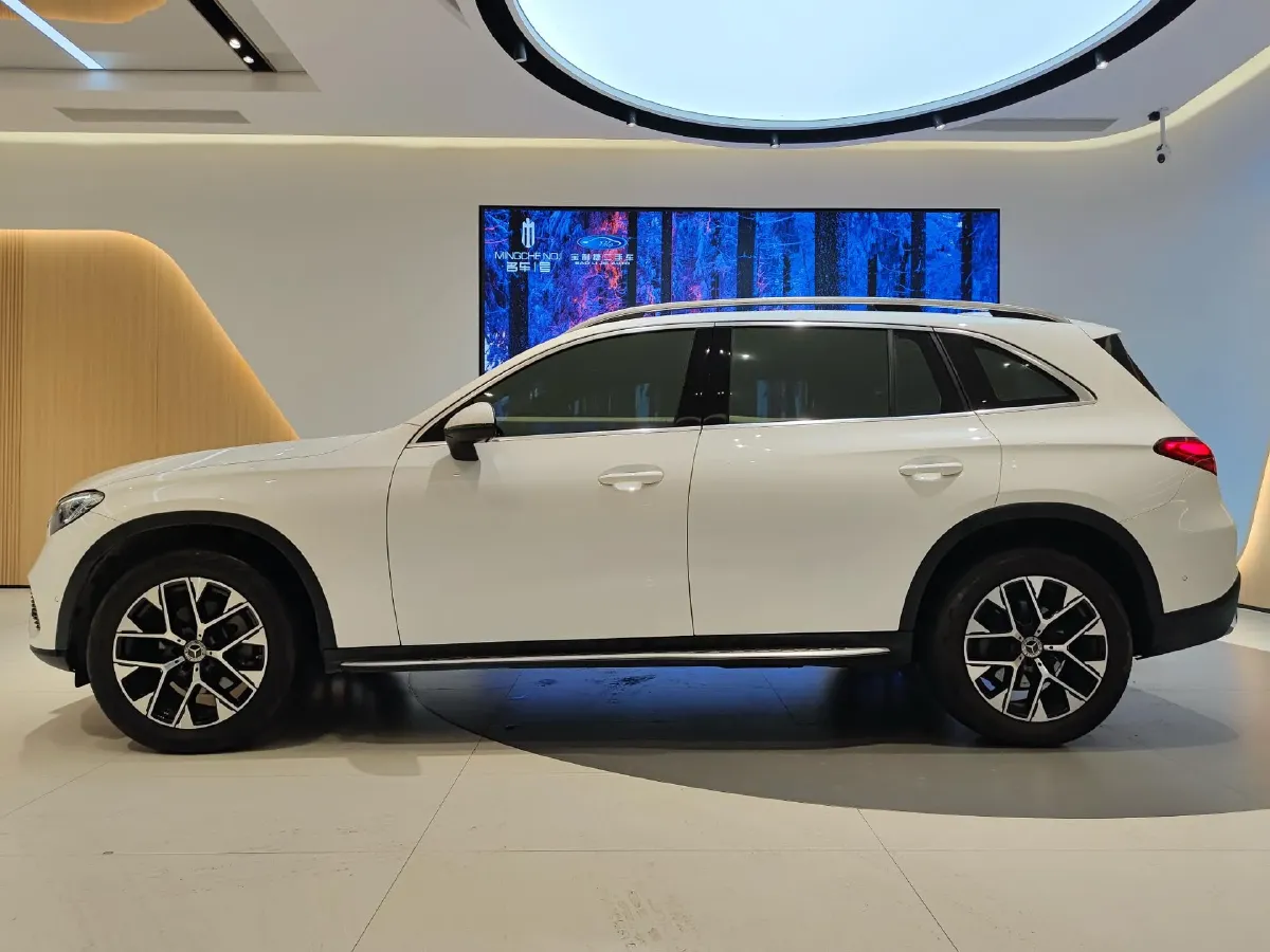 2023 Mercedes-Benz GLC Class 2.0T 204HP L4 9AT,autocango,china used car exporter,china ev exporter,chinese used car exporter,chinese used ev exporter
