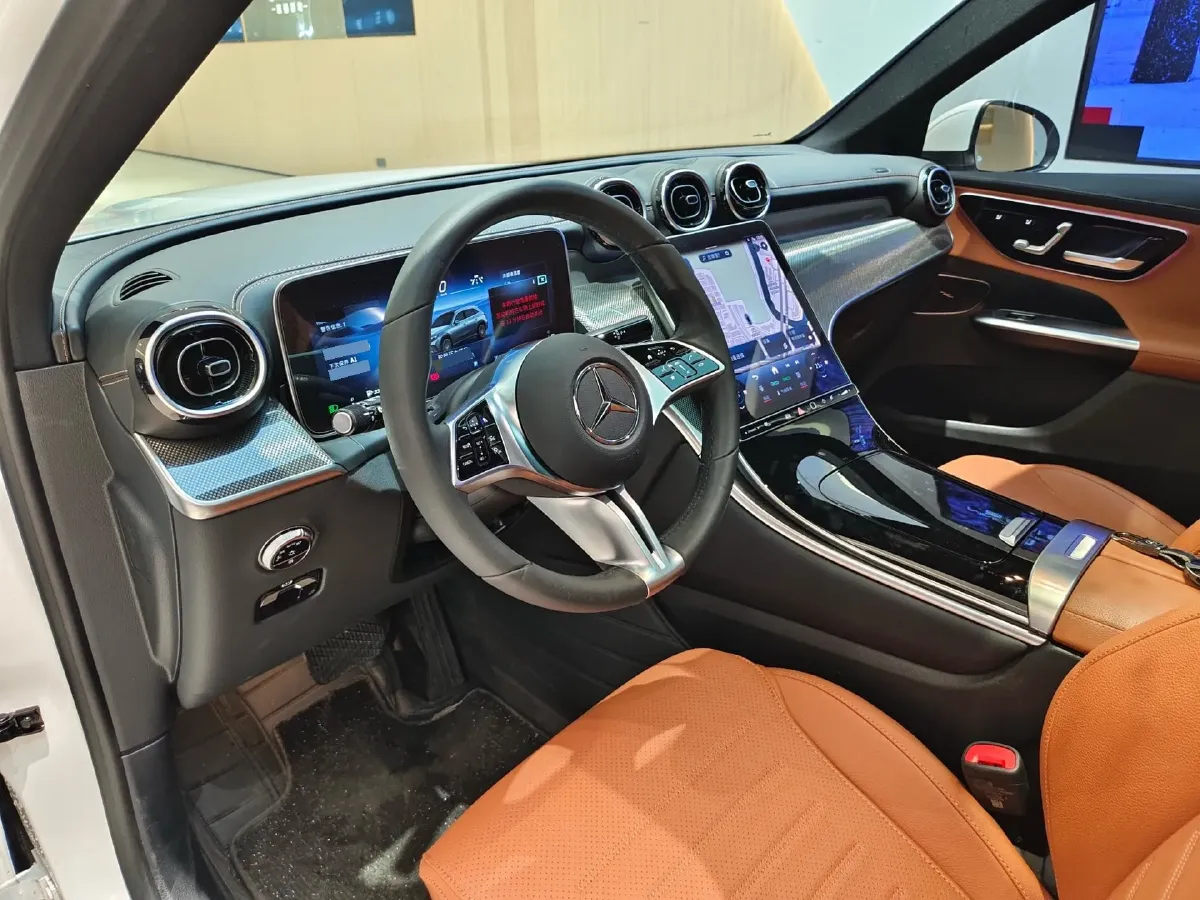 2023 Mercedes-Benz GLC Class 2.0T 204HP L4 9AT,autocango,china used car exporter,china ev exporter,chinese used car exporter,chinese used ev exporter