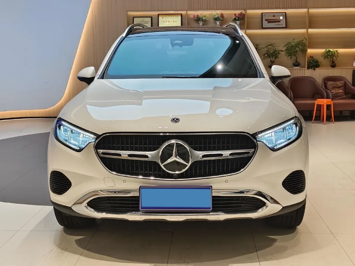 2023 Mercedes-Benz GLC Class 2.0T 204HP L4 9AT,autocango,china used car exporter,china ev exporter,chinese used car exporter,chinese used ev exporter