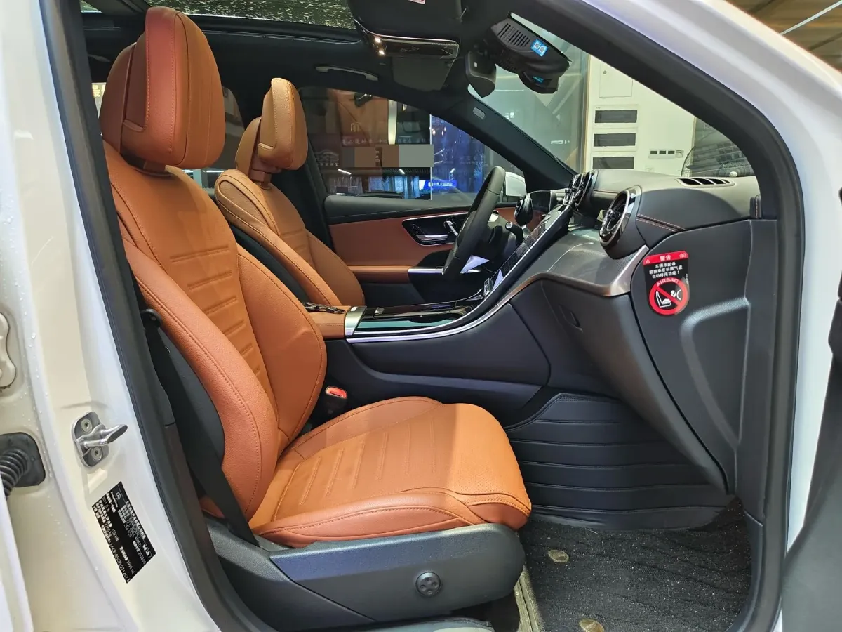 2023 Mercedes-Benz GLC Class 2.0T 204HP L4 9AT,autocango,china used car exporter,china ev exporter,chinese used car exporter,chinese used ev exporter