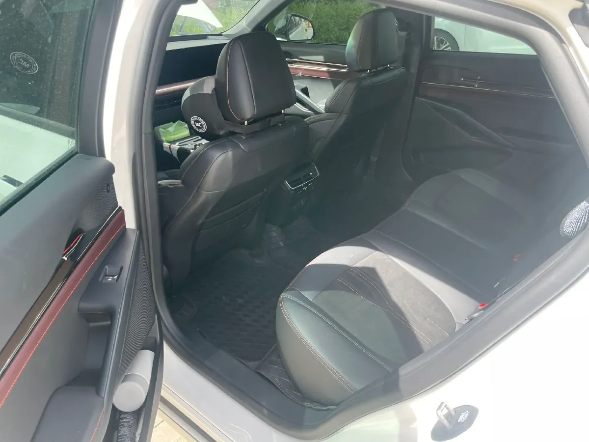 2022 Ford Mondeo 2.0T 238HP L4 8AT,autocango,china used car exporter,china ev exporter,chinese used car exporter,chinese used ev exporter