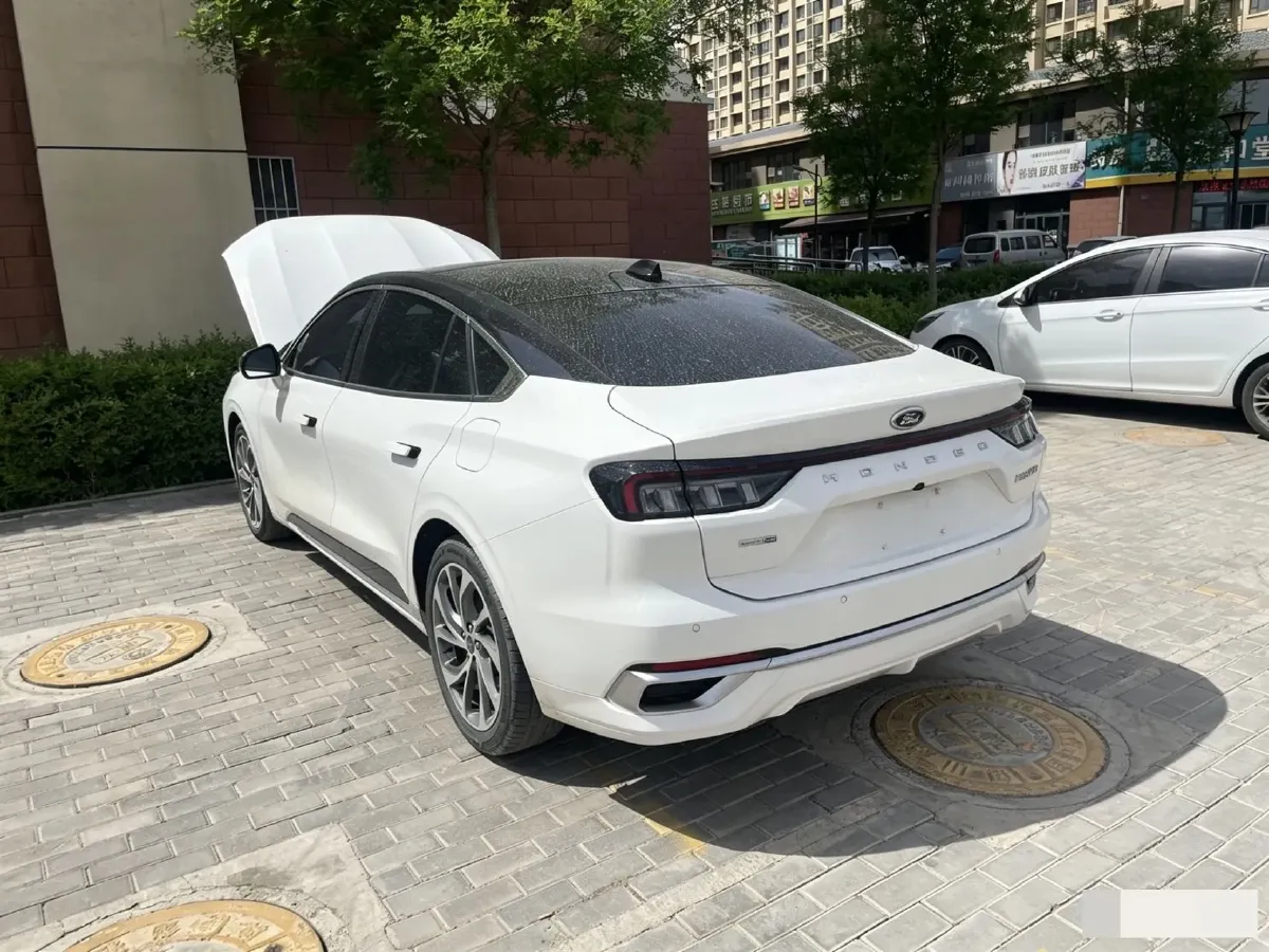2022 Ford Mondeo 2.0T 238HP L4 8AT,autocango,china used car exporter,china ev exporter,chinese used car exporter,chinese used ev exporter