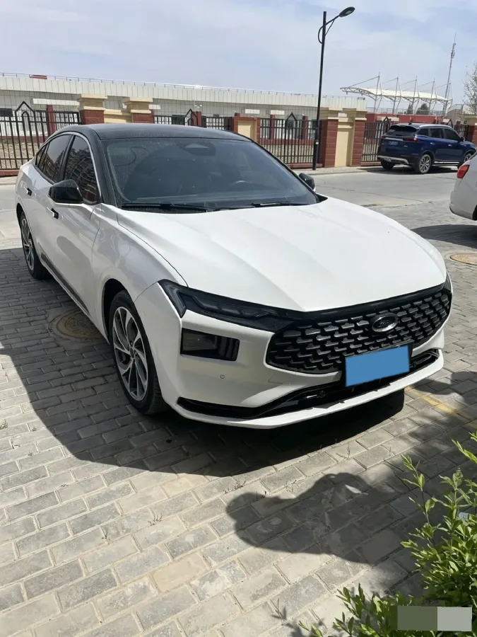 2022 Ford Mondeo 2.0T 238HP L4 8AT,autocango,china used car exporter,china ev exporter,chinese used car exporter,chinese used ev exporter