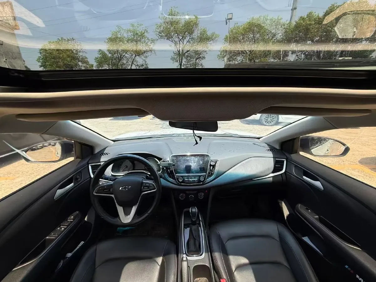 2020 Chevrolet Monza 1.0T 125HP L3 6DCT,autocango,china used car exporter,china ev exporter,chinese used car exporter,chinese used ev exporter