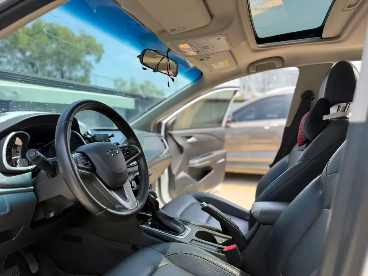 2020 Chevrolet Monza 1.0T 125HP L3 6DCT,autocango,china used car exporter,china ev exporter,chinese used car exporter,chinese used ev exporter