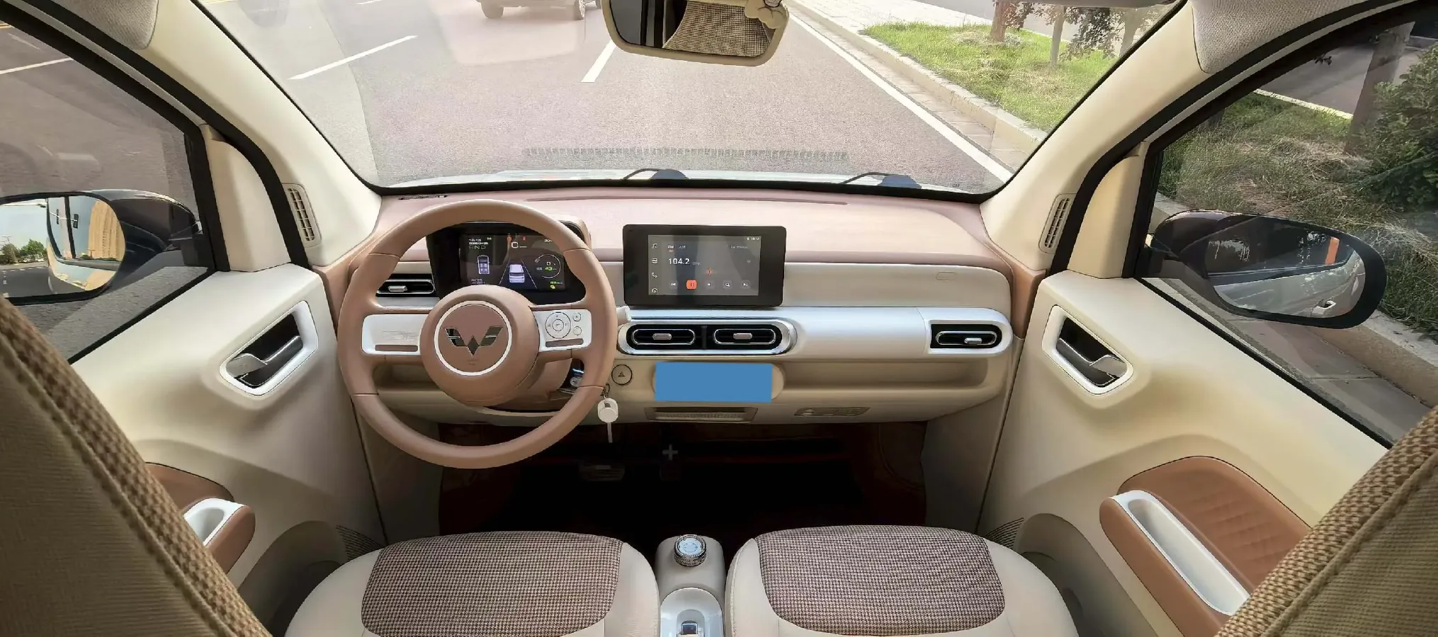 2024 WuLing HongGuang MINI EV BEV 17.3KWH,autocango,china used car exporter,china ev exporter,chinese used car exporter,chinese used ev exporter