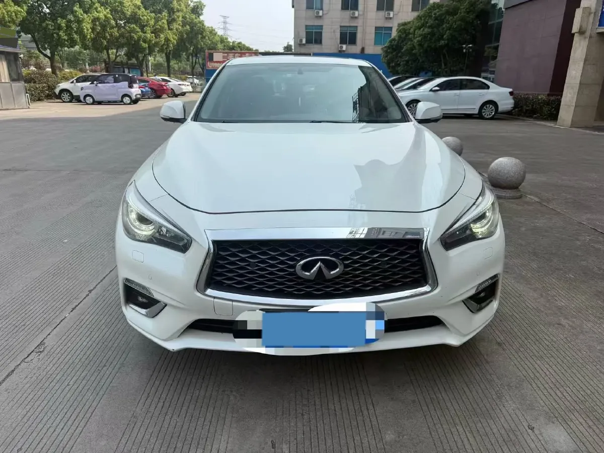 2018 Jeep Grand Commander 2.0T 265HP L4 9AT,autocango,china used car exporter,china ev exporter,chinese used car exporter,chinese used ev exporter