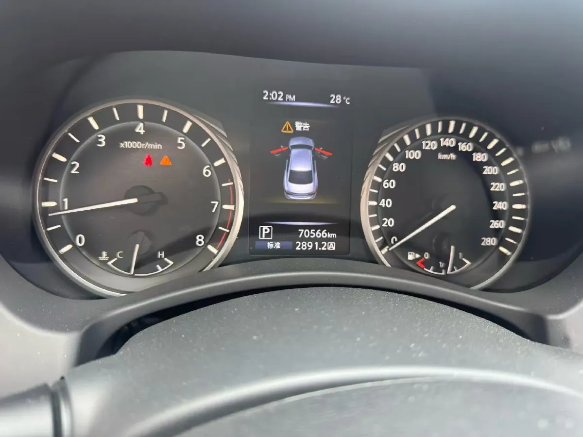 2018 Jeep Grand Commander 2.0T 265HP L4 9AT,autocango,china used car exporter,china ev exporter,chinese used car exporter,chinese used ev exporter