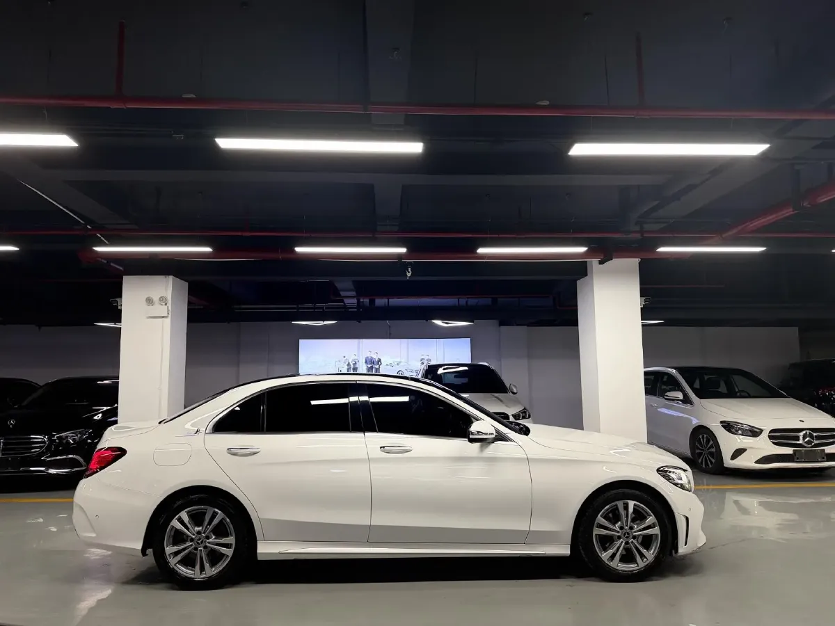 2021 Mercedes-Benz C Class 1.5T 156HP L4 9AT,autocango,china used car exporter,china ev exporter,chinese used car exporter,chinese used ev exporter