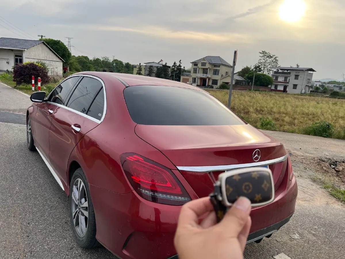 2020 Mercedes-Benz C Class 1.5T 156HP L4 9AT,autocango,china used car exporter,china ev exporter,chinese used car exporter,chinese used ev exporter