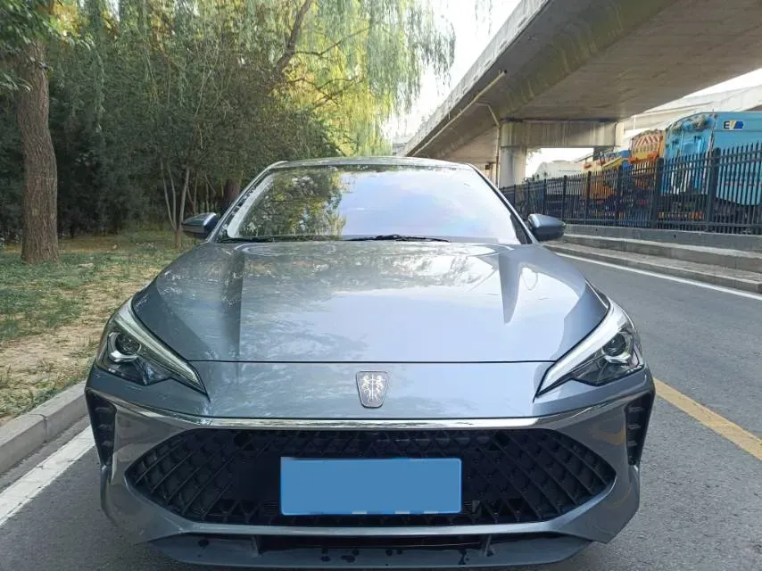 2023 Roewe i5 1.5L 129HP L4 5MT,autocango,china used car exporter,china ev exporter,chinese used car exporter,chinese used ev exporter