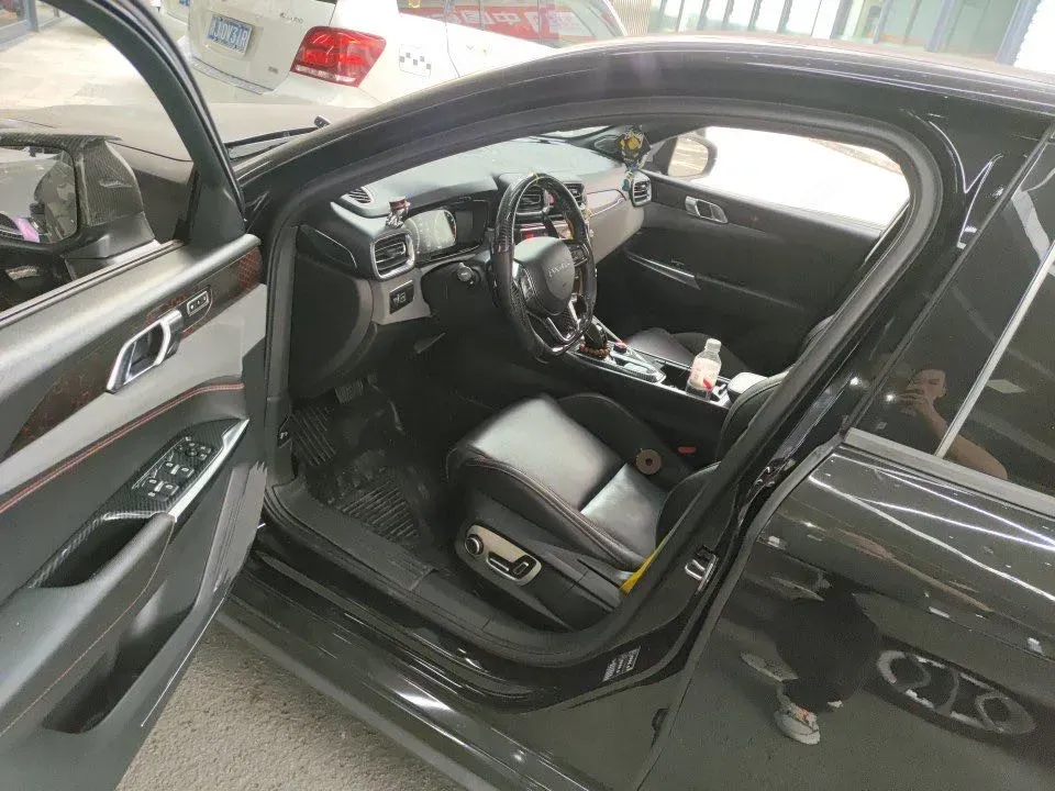 2019 LYNK&CO 03 2.0T 190HP L4 6AT,autocango,china used car exporter,china ev exporter,chinese used car exporter,chinese used ev exporter