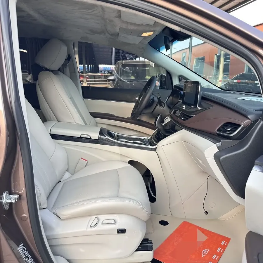 2022 Buick GL8 2.0T 237HP L4 9AT,autocango,china used car exporter,china ev exporter,chinese used car exporter,chinese used ev exporter