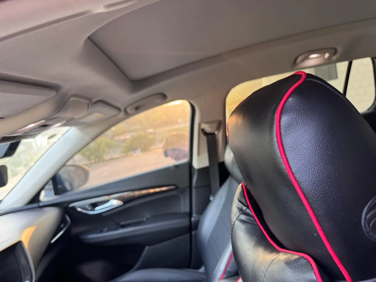 2022 Buick EnvisionPlus 2.0T 237HP L4 9AT,autocango,china used car exporter,china ev exporter,chinese used car exporter,chinese used ev exporter