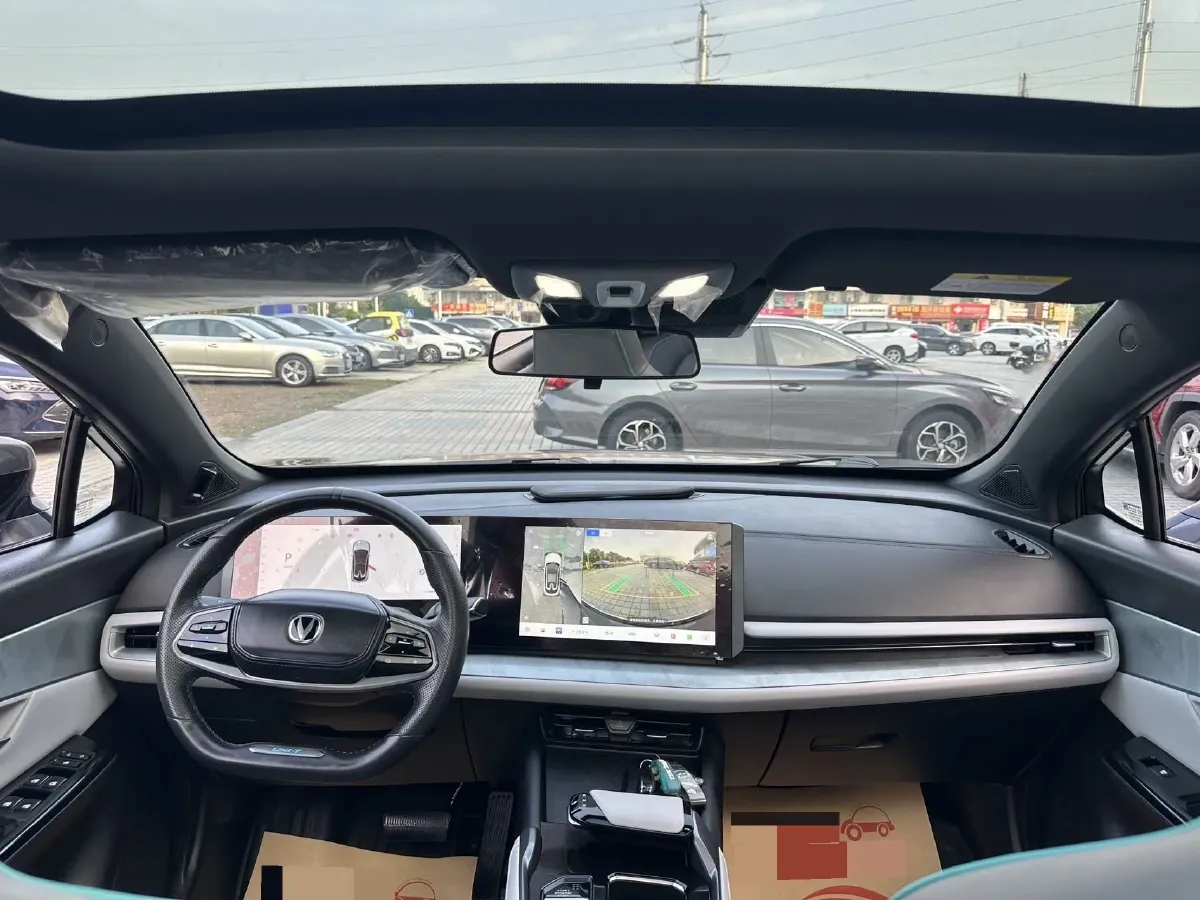 2023 ChangAn UNI-T 1.5T 188HP L4 7DCT,autocango,china used car exporter,china ev exporter,chinese used car exporter,chinese used ev exporter