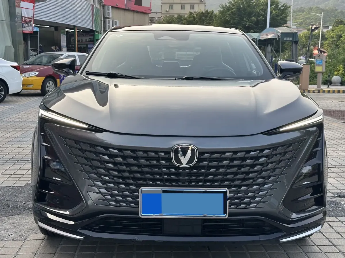 2023 ChangAn UNI-T 1.5T 188HP L4 7DCT,autocango,china used car exporter,china ev exporter,chinese used car exporter,chinese used ev exporter
