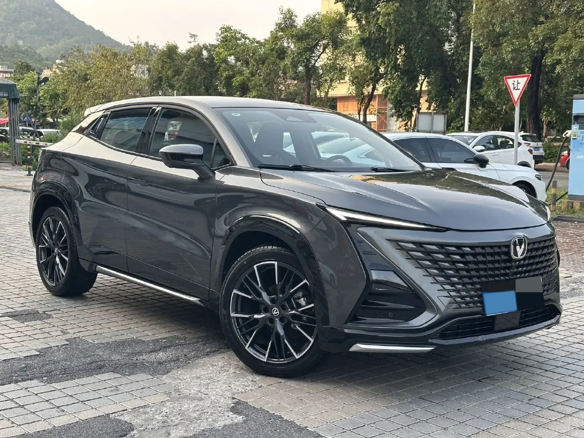 2023 ChangAn UNI-T 1.5T 188HP L4 7DCT,autocango,china used car exporter,china ev exporter,chinese used car exporter,chinese used ev exporter