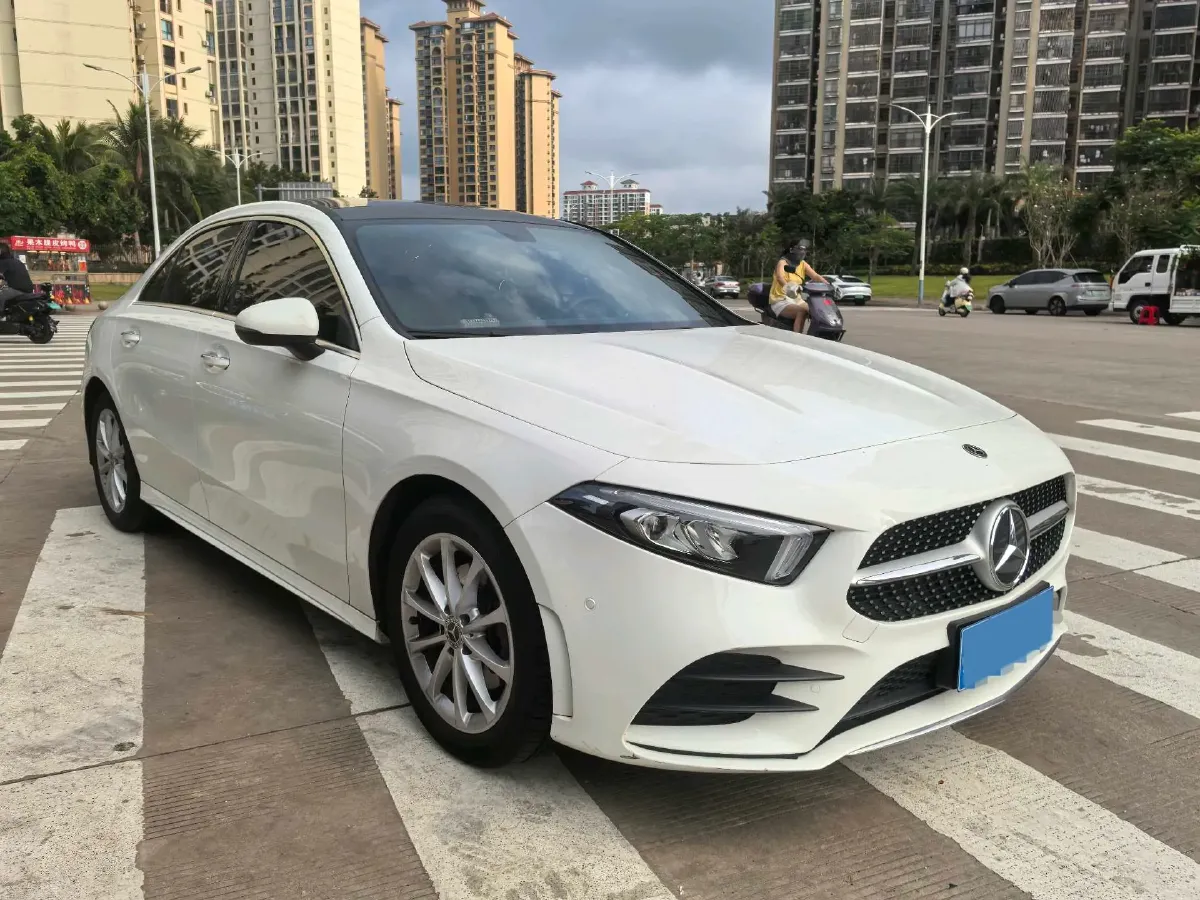 2022 Mercedes-Benz A Class 1.3T 163HP L4 7DCT,autocango,china used car exporter,china ev exporter,chinese used car exporter,chinese used ev exporter