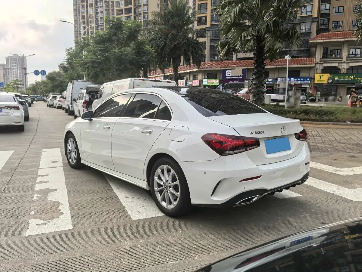 2022 Mercedes-Benz A Class 1.3T 163HP L4 7DCT,autocango,china used car exporter,china ev exporter,chinese used car exporter,chinese used ev exporter