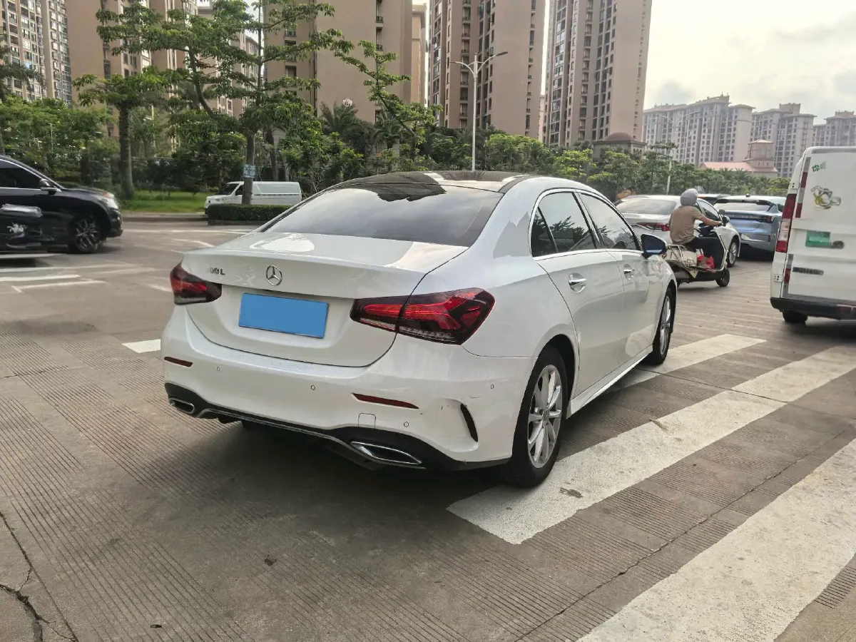 2022 Mercedes-Benz A Class 1.3T 163HP L4 7DCT,autocango,china used car exporter,china ev exporter,chinese used car exporter,chinese used ev exporter
