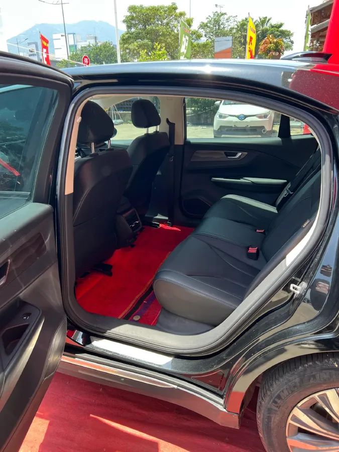 2022 HongQi E-QM5 BEV 54KWH,autocango,china used car exporter,china ev exporter,chinese used car exporter,chinese used ev exporter