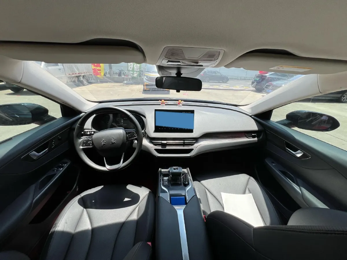 2022 HongQi E-QM5 BEV 54KWH,autocango,china used car exporter,china ev exporter,chinese used car exporter,chinese used ev exporter