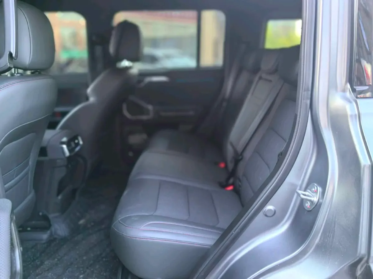 2023 Jetour Traveller 2.0T 254HP L4 7DCT,autocango,china used car exporter,china ev exporter,chinese used car exporter,chinese used ev exporter