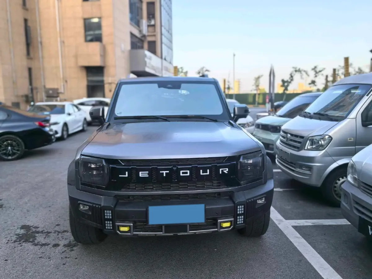 2023 Jetour Traveller 2.0T 254HP L4 7DCT,autocango,china used car exporter,china ev exporter,chinese used car exporter,chinese used ev exporter