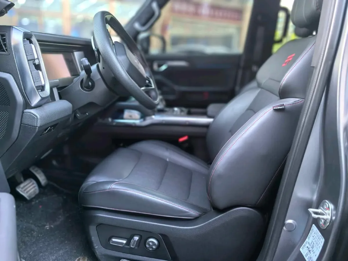 2023 Jetour Traveller 2.0T 254HP L4 7DCT,autocango,china used car exporter,china ev exporter,chinese used car exporter,chinese used ev exporter