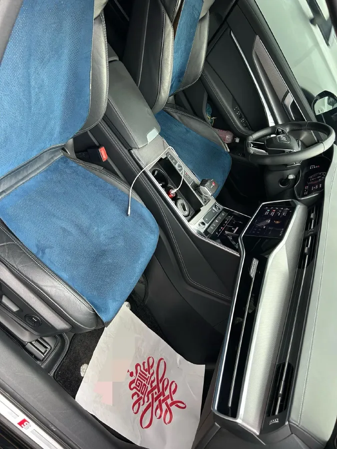 2021 Audi A6L 3.0T 340HP V6 7DCT,autocango,china used car exporter,china ev exporter,chinese used car exporter,chinese used ev exporter