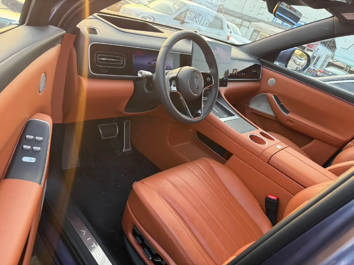 2026 AITO AITO M7 REEV 160HP REEV,autocango,china used car exporter,china ev exporter,chinese used car exporter,chinese used ev exporter