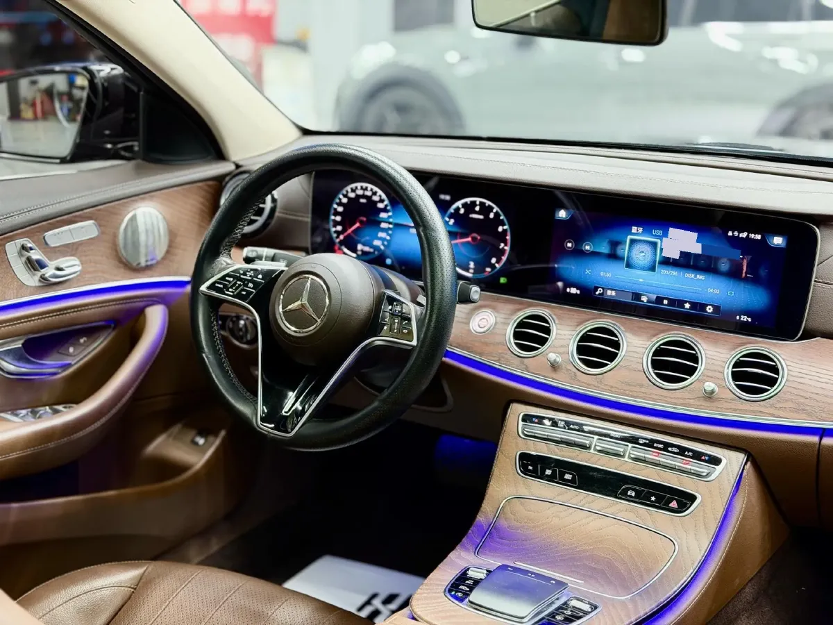 2022 Mercedes-Benz E Class 2.0T 258HP L4 9AT,autocango,china used car exporter,china ev exporter,chinese used car exporter,chinese used ev exporter